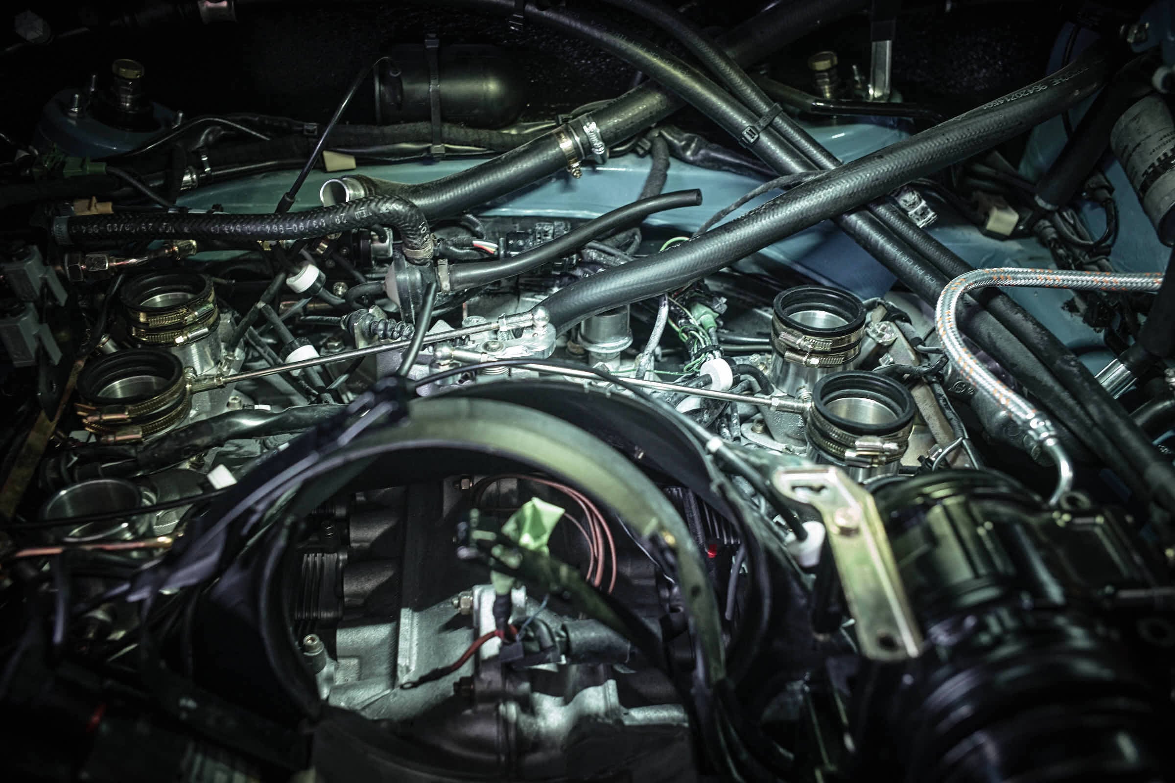 Elektronik verstehen. Fehler lösen. Porsche fahren.